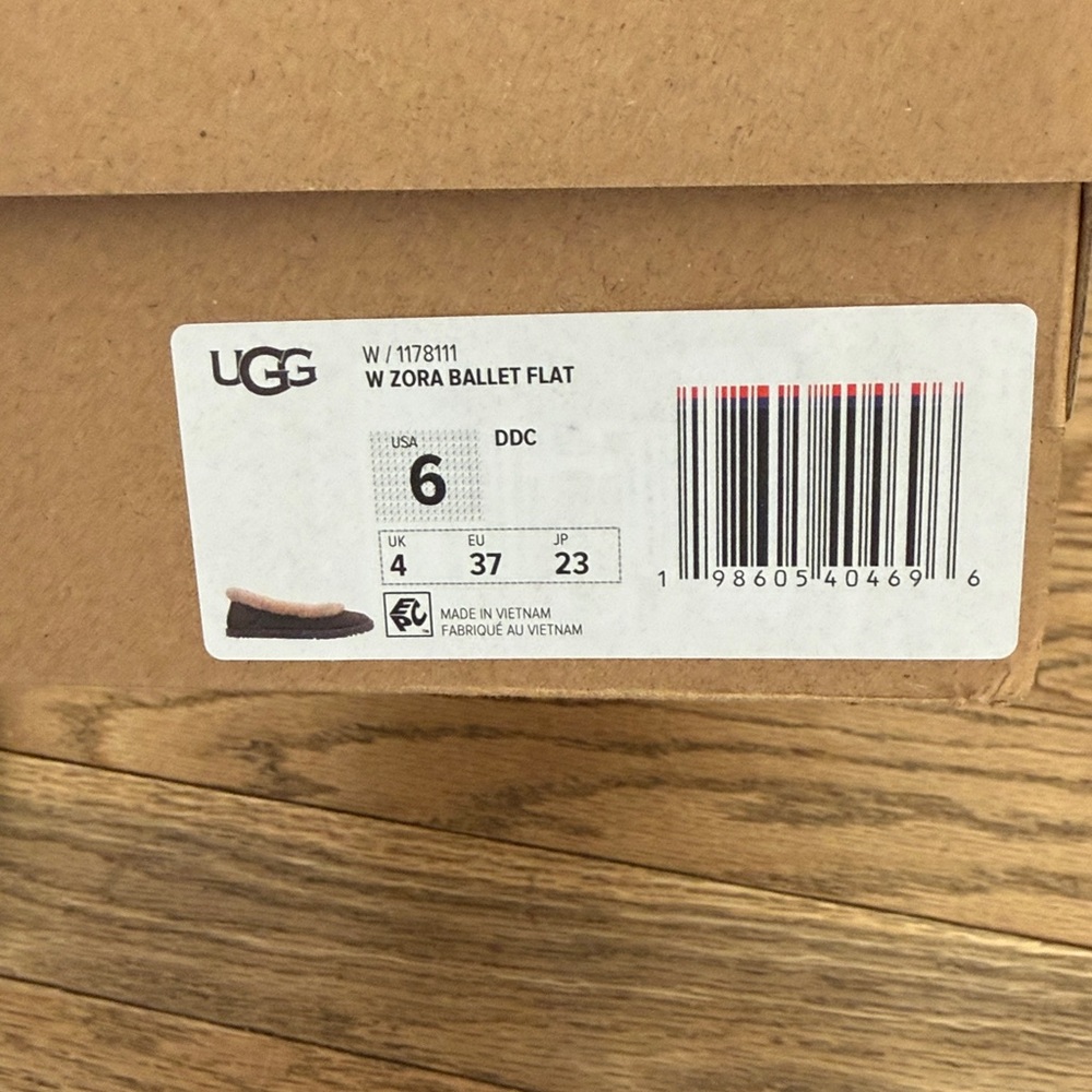 UGG Women's Chocolate Zoe’s Ballet Flat - Picture 4 of 4